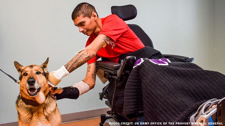 Purple-Heart-Recipient-Reunited-with-Dog-That-Stayed-by-His-Side-During-Attack.jpg (1)